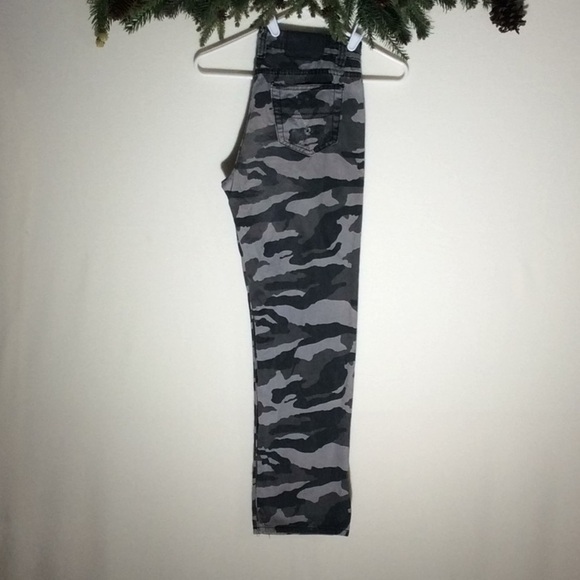 𝅺VICTORIOUS Camo Pants, W34/L32, Khaki. - Picture 2 of 10